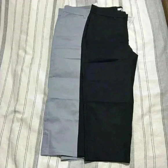 Croft & Barrow New with Tags Women’s Capri Mid Rise Size 4 Black and Gray - Picture 2 of 9